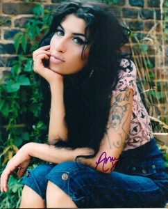 AMY WINEHOUSE autographed photo #3- Outstanding!