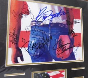 BRUCE SPRINGSTEEN & THE EAST STREET BAND autographed-*MATTED PIE