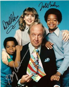 DIFFERENT STROKES autographed cast photo signed by all 4!