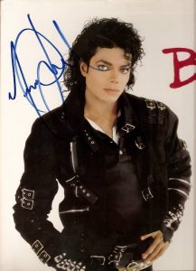 MICHAEL JACKSON-the ULTIMATE~BAD~ ALBUM AUTOGRAPHED!***