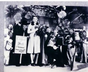 WIZARD OF OZ- MEINHARDT RAABE #2- Autographed 8X10- MUNCHKIN COR